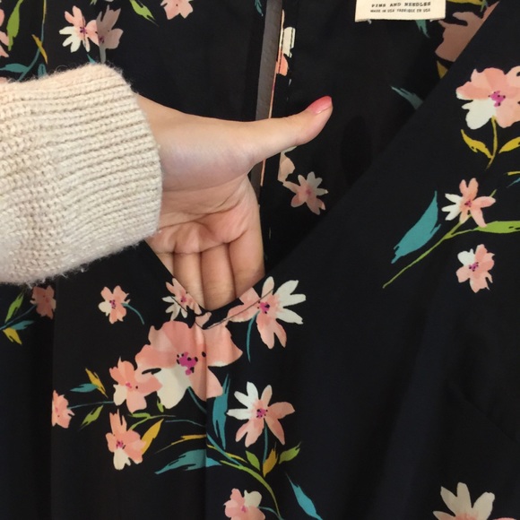 Floral Print V Neck Romper - Picture 6 of 10